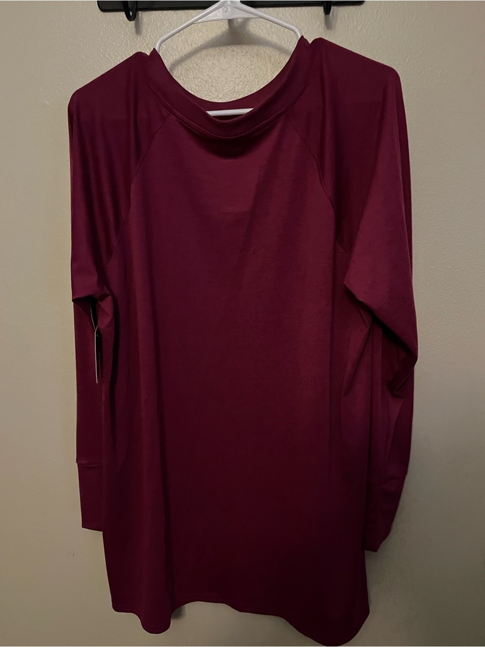 Kohl's Women's Long Sleeve Scoop Neck Top - Wine